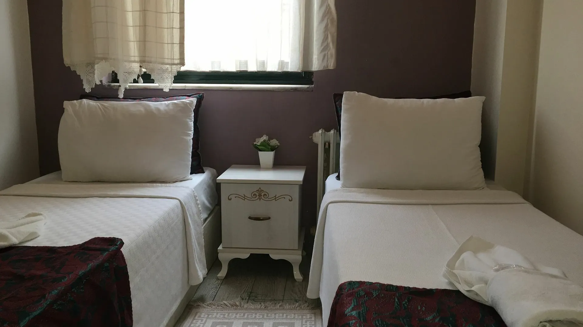 Esra Sultan Petrol Hotel Istanbul