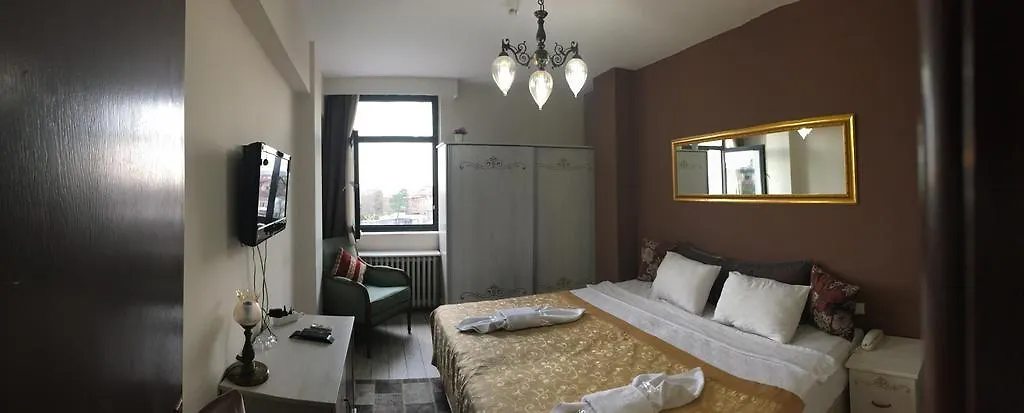Esra Sultan Petrol Hotel İstanbul