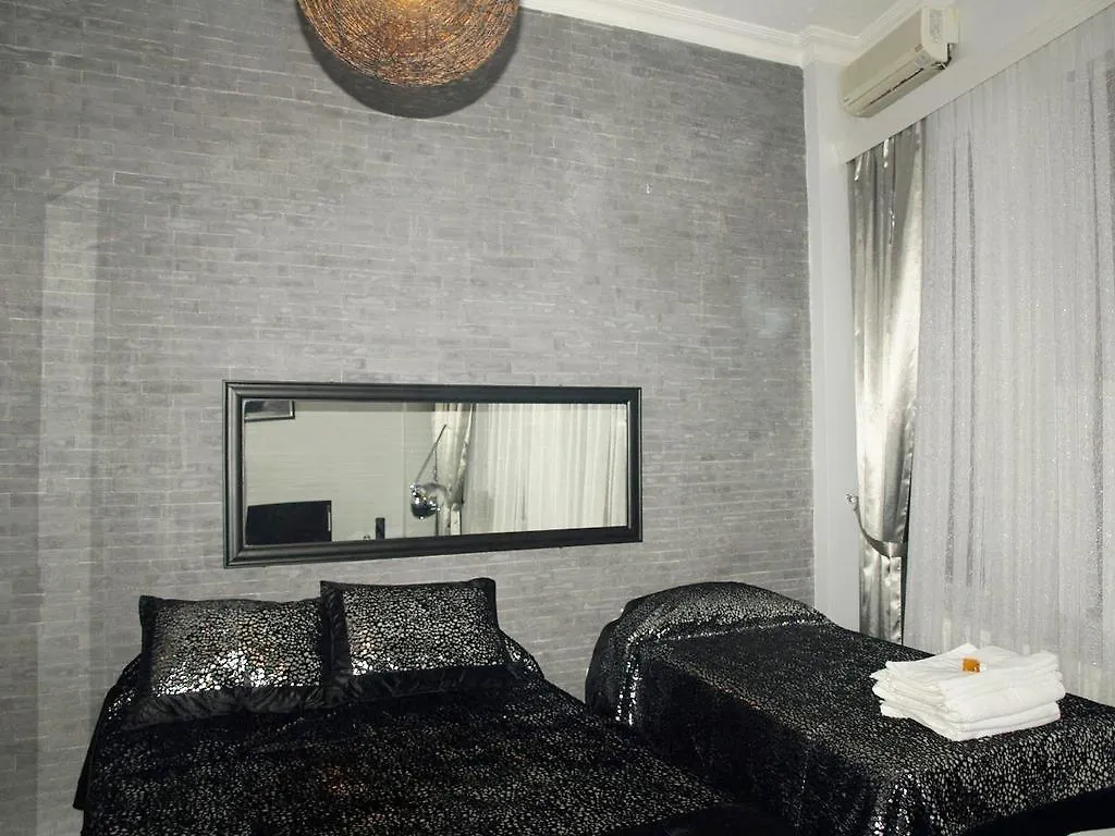 Esra Sultan Petrol Hotel İstanbul Türkiye
