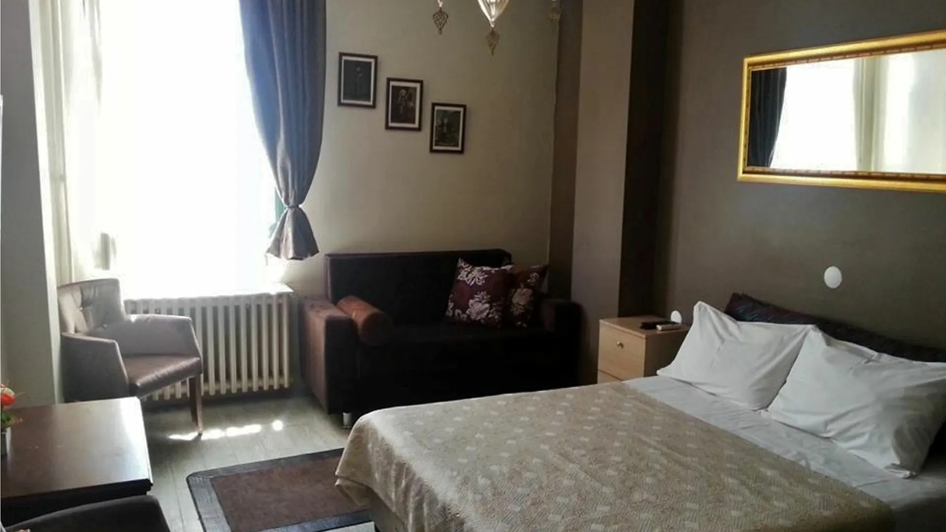 Esra Sultan Petrol Hotel Provincia di Provincia di Istanbul